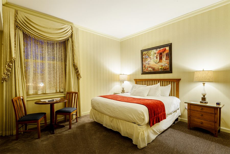 Queen Deluxe Rooms